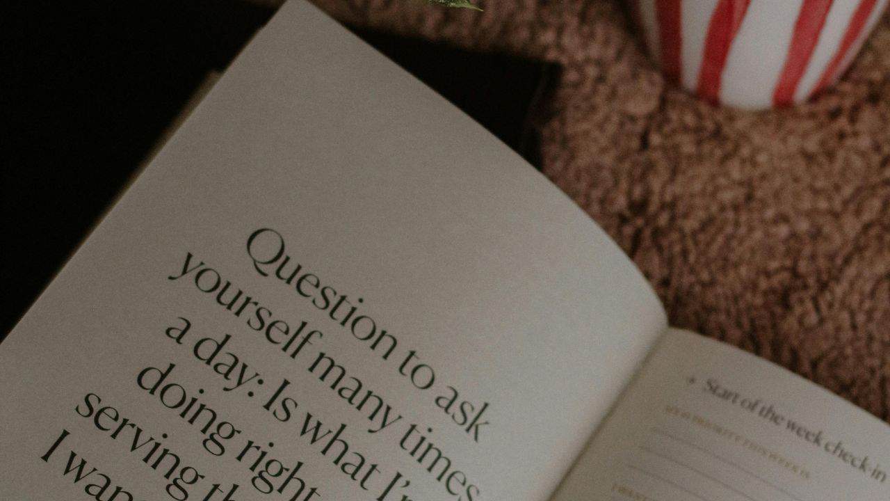 Layout Buku Kumpulan Puisi: Urgensi dan Tips Membuatnya