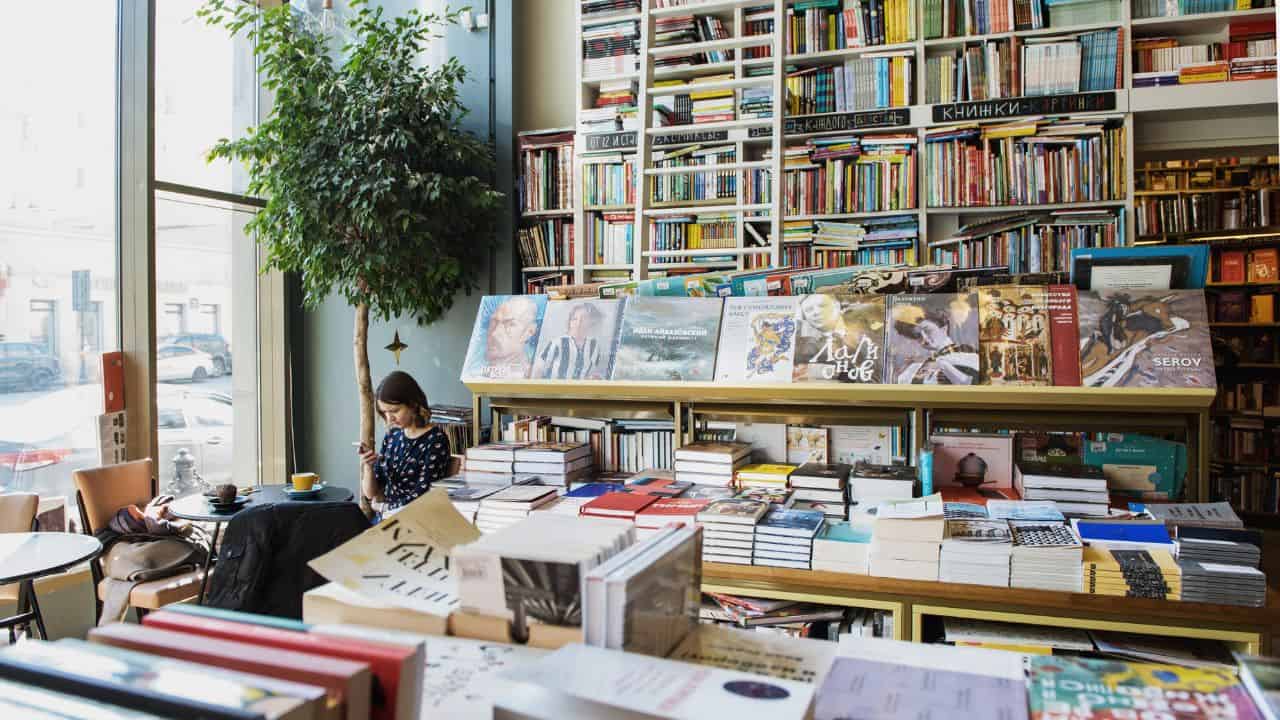 Rekomendasi Tempat Beli Buku yang Dijamin ORI, Jangan Salah Pilih!