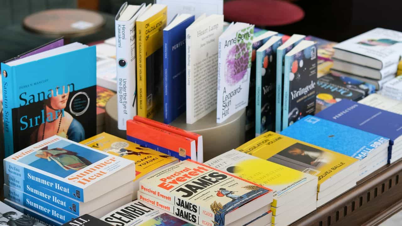 6 Benefit Menerbitkan Buku di Penerbit Anggota IKAPI