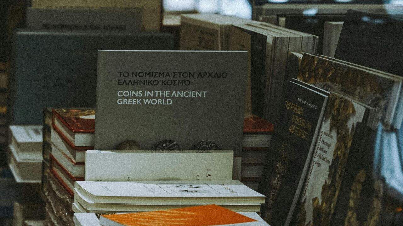 Mengenal Jenis-Jenis Finishing Buku di Proses Percetakan