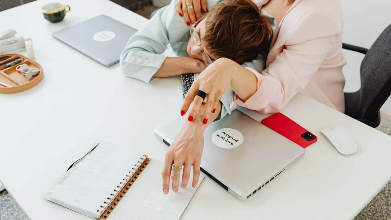 Kesalahan Umum Penulis Saat Memilih Penerbit Buku