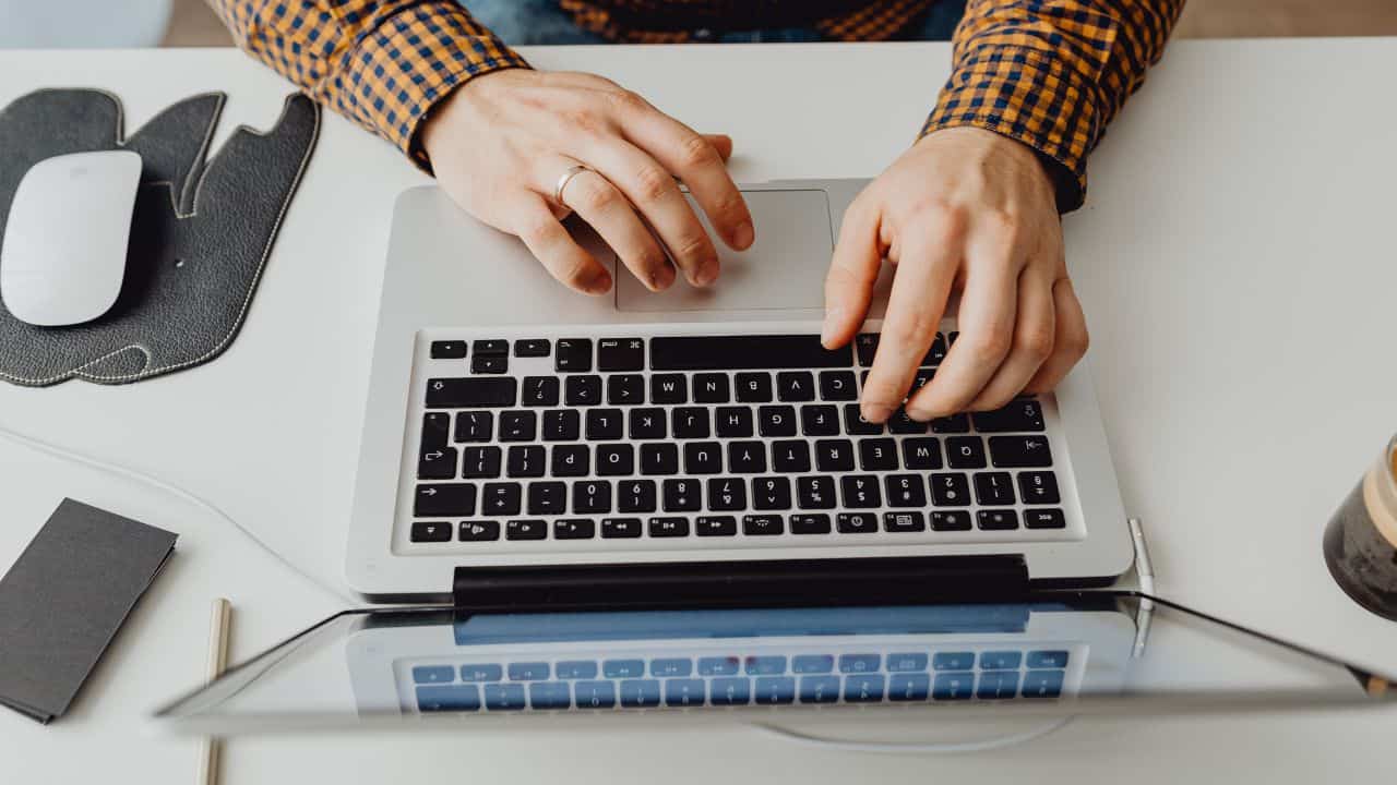 9 Tips Mengasah Keterampilan Menulis Buku untuk Guru