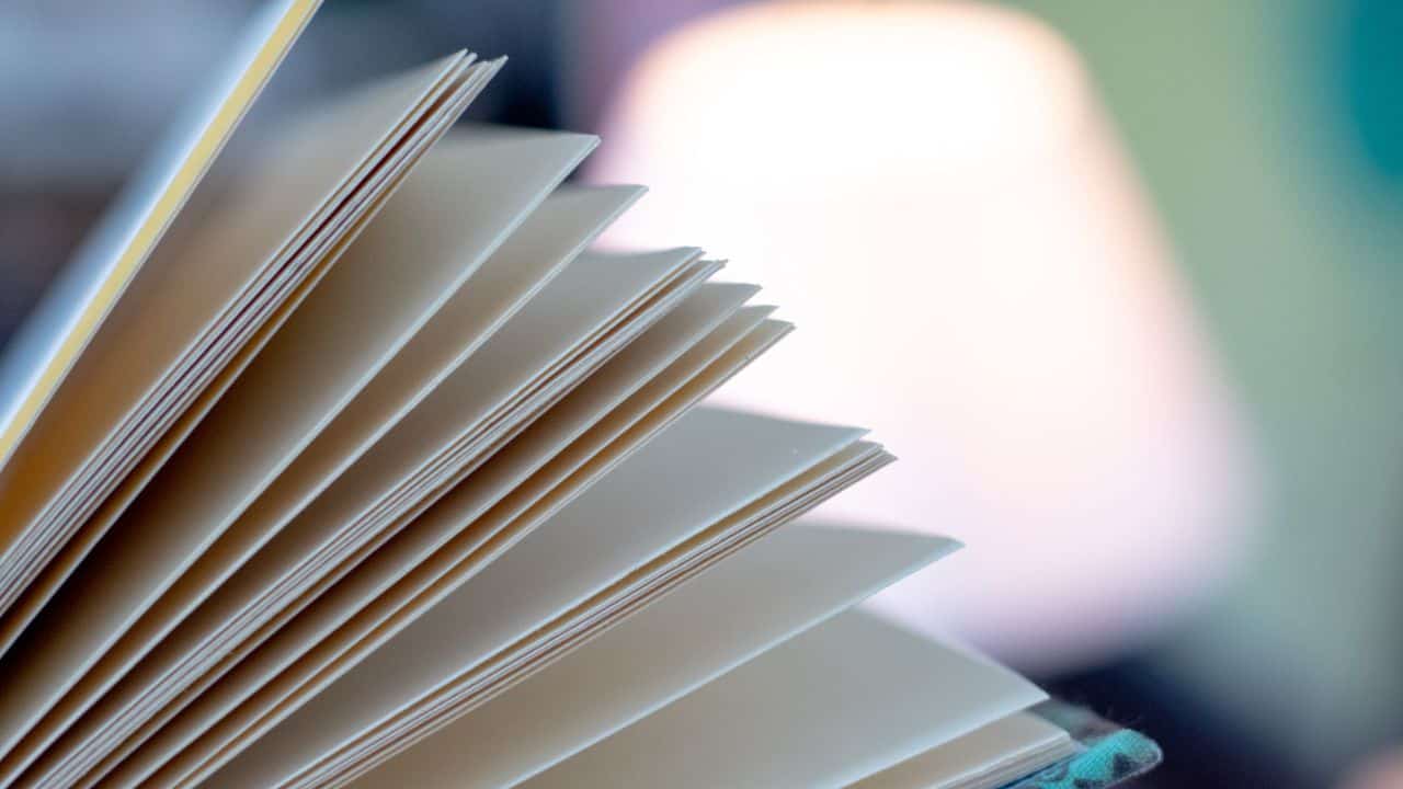 Tips Memilih Jenis Kertas yang Sesuai untuk Buku yang Kamu Tulis