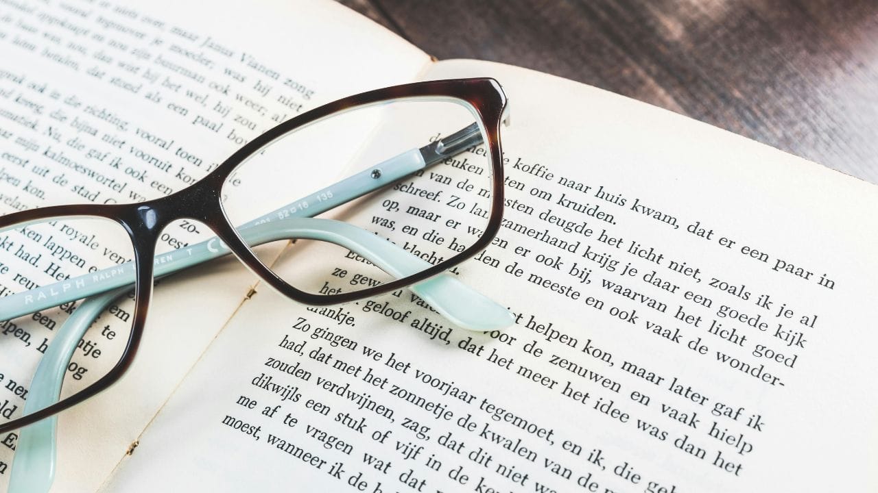 10+ Rekomendasi Font Terbaik untuk Novel sebagai Body Text