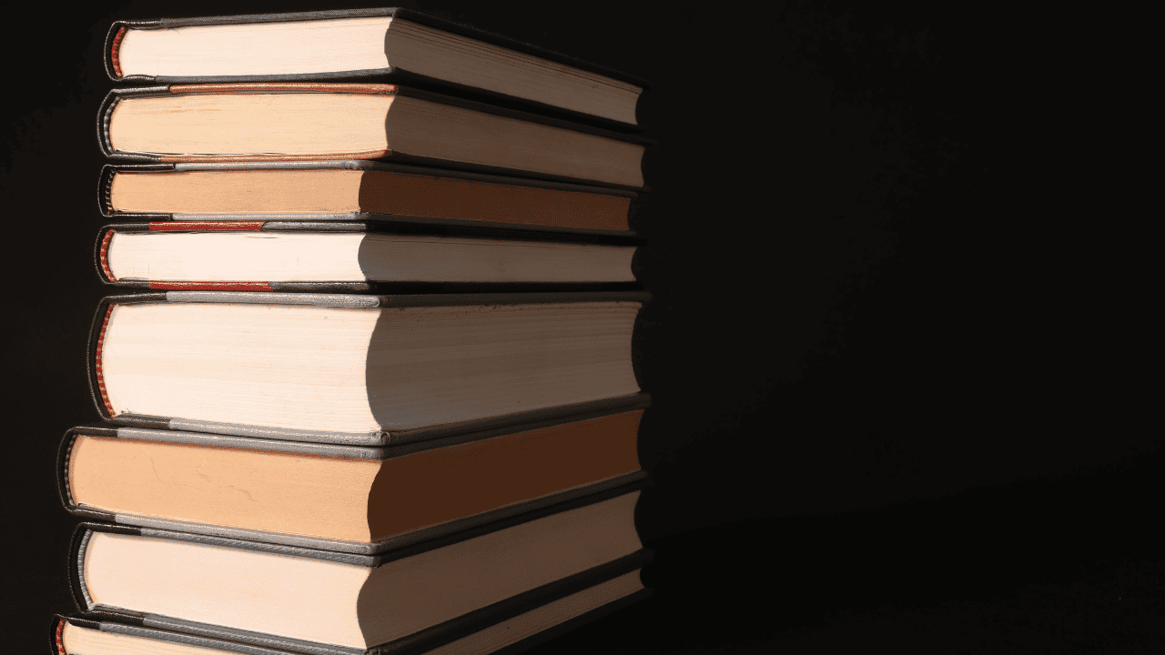 Jenis Penjilidan Buku dalam Dunia Percetakan yang Wajib Penulis Ketahui