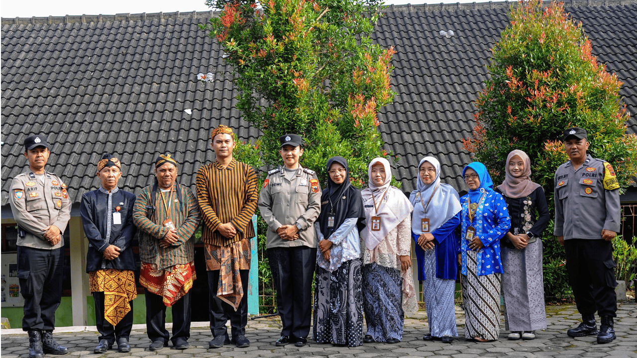 Memahami Proses Pengendalian Sosial di Masyarakat